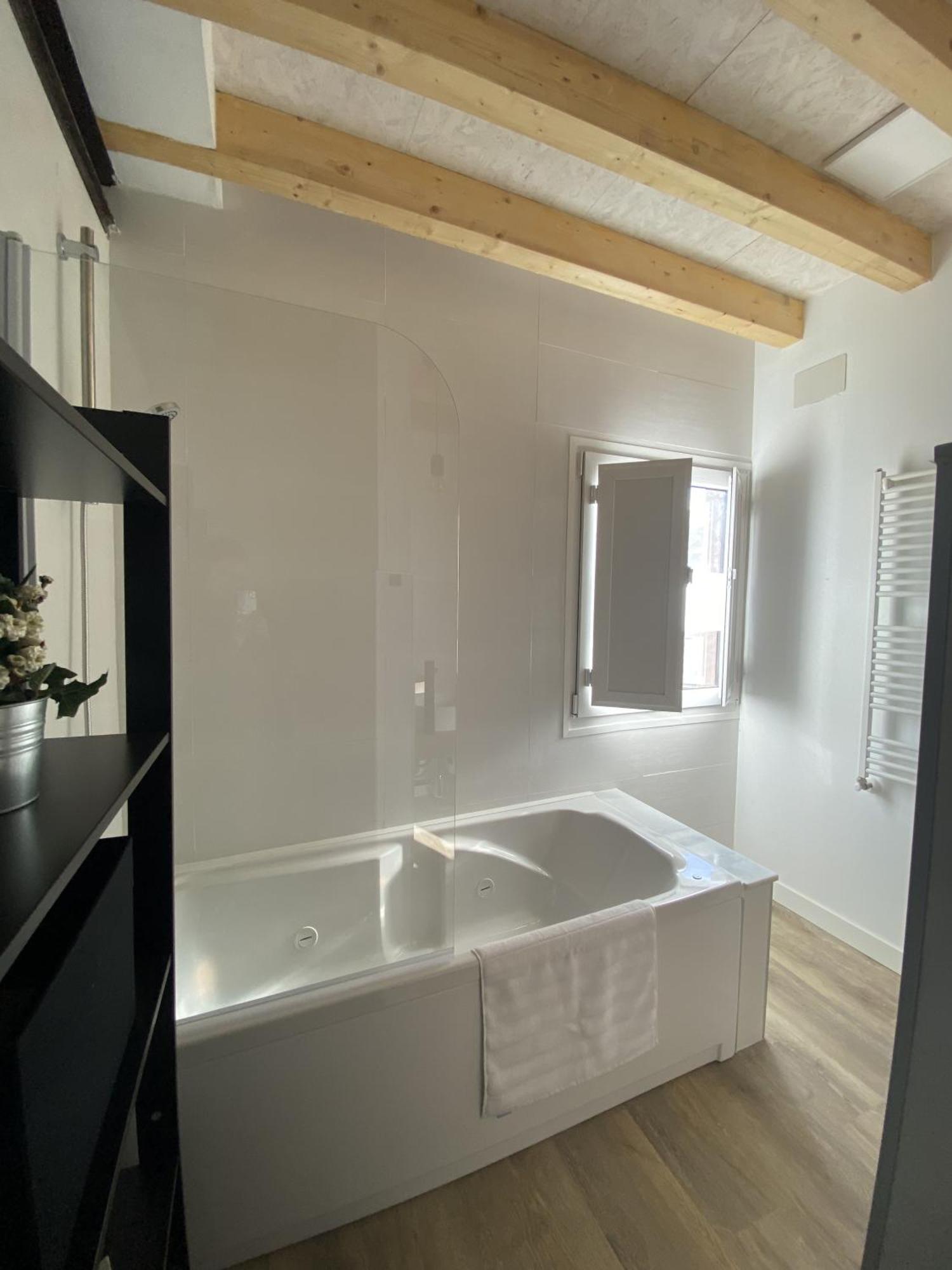 La Casa Del Barbero Villa Торелавега Екстериор снимка
